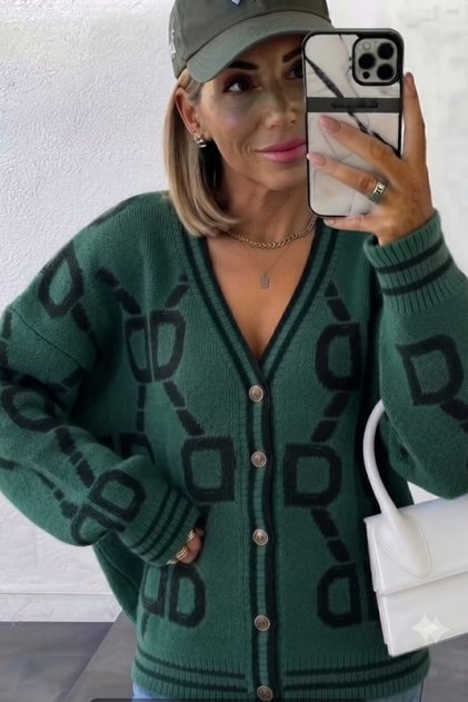 Women's Soft Textured Patterned Buttoned Knitwear Cardigan V-Neck Oversize Long Sleeve Knitted Cardigan