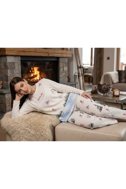 Women's Long Sleeve Crew Neck'Après-Ski La Vie Est Belle' Printed Winter Vacation-Ski Pattern Waffle Fabric 100% Cotton Pajama Set