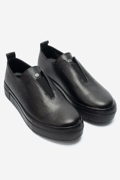 Kadın Hakiki Deri Siyah Rahat Kalın Tabanlı Lastikli Günlük Spor Sneakers Ayakkabı