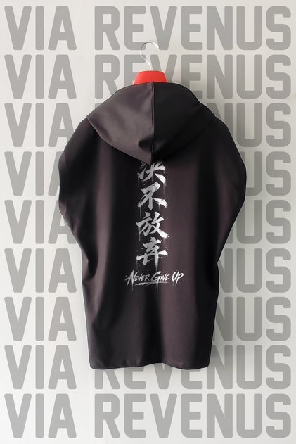Never Give up Japanese Front and Back Printed Zero Sleeve Hooded 100% Cotton Sport Tshirt