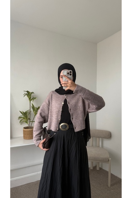 Crew Neck Gold Buttoned Knitwear Cardigan - Mink
