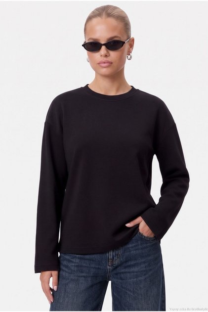Women's Boxy 100% Cotton Textured Decorative Collar Interlock Long Sleeve Black T-Shirt