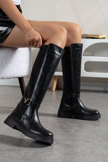 Niva Buckle Detailed Leather Boots Black