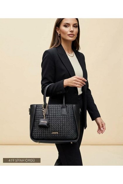 Knitted Pattern Hand & Shoulder Bag A4S1A9 Black