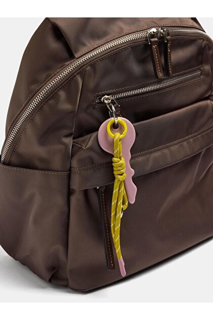 Kadın Charm'lı 13" Teknik Kumaş Sırt Çantası