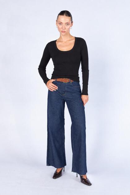 Women's Black Open Collar Long Sleeve Ribbed Bodysuit