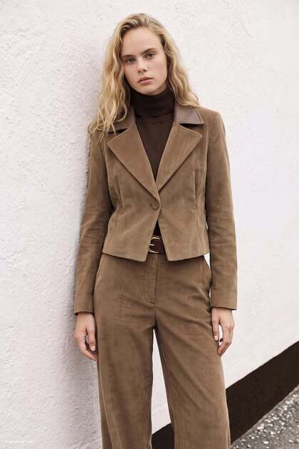 Slim Fit Velvet Jacket - Camel