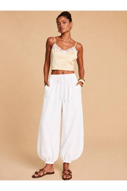Women's White Pocketed Elastic Waist Loose Fit Elastic Cuffs Shalwar Trousers 3810314