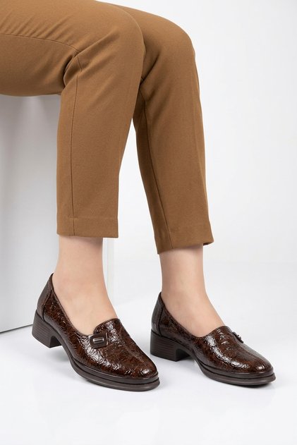 Poser Genuine Leather Croka Printed Women's Low Heel Shoes Brown Patent Leather