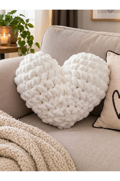 Romantic Heart Decorative Pillow-Valentine's Day Special /Gift Options