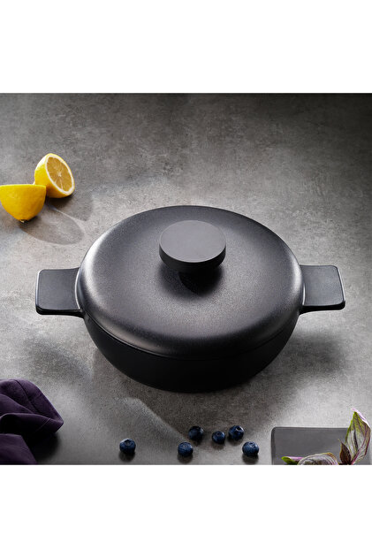 Cast Pro Cast Iron Pot 24 Cm-Black