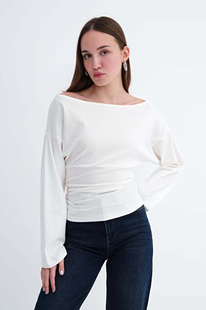 Kayık Neckline Gathered Blouse B07037