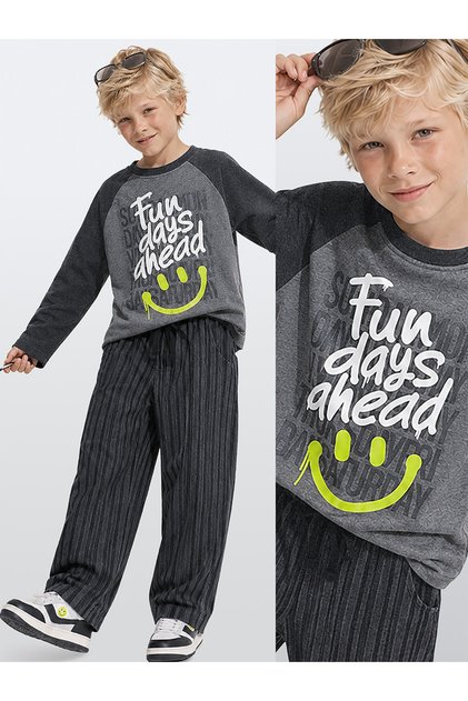 Boys' Oversized T-Shirt - Striped Denim Pants (Ages 5-11)