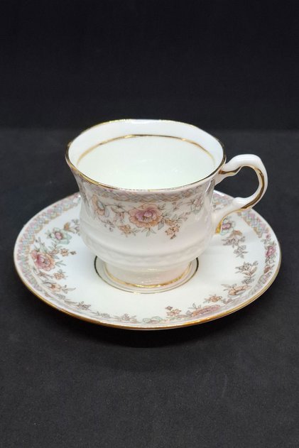 Balmoral Castle Romantic Pink Floral Coffee Cup 120 ml