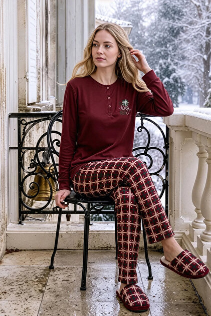 Women's Burgundy Square Pattern Long Sleeve Thermal Soft Fabric Winter Warm Pajama Set