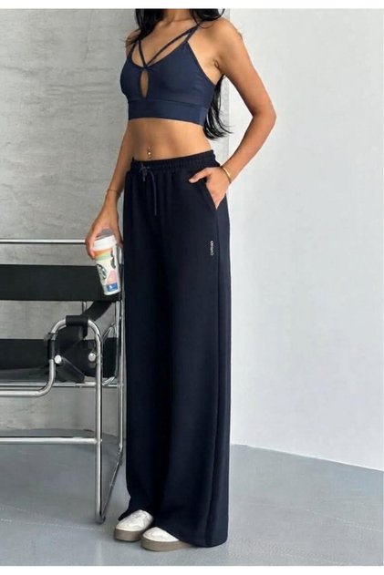 Women's Elastic Waist Lace-Up Wide Leg Comfortable Cut Casual Sweatpants