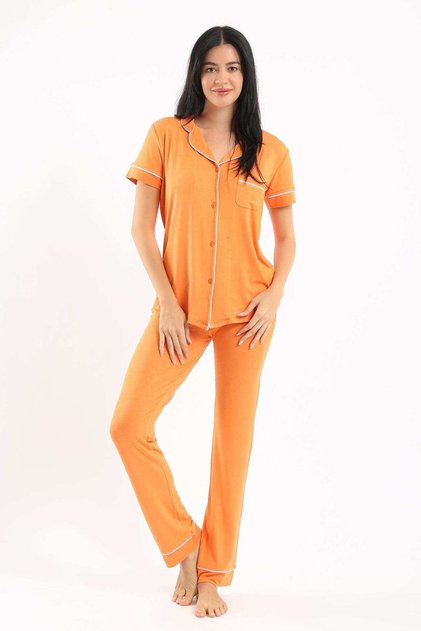 Women's T-Shirt and Pants Pajama Set
