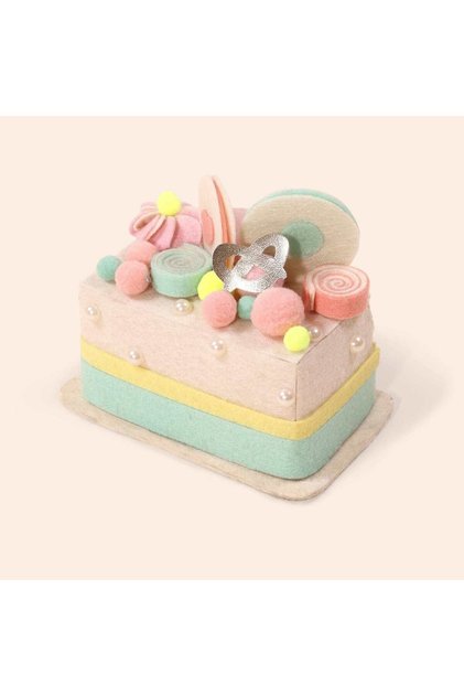 Boys' Cake-Shaped Accessory