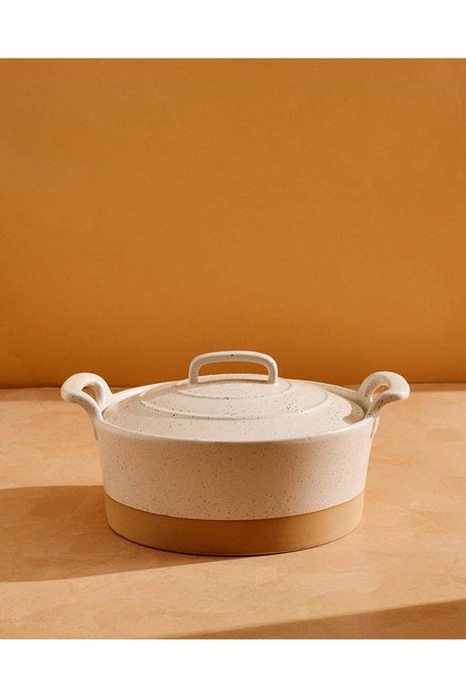 Cream Round Casserole With Lid