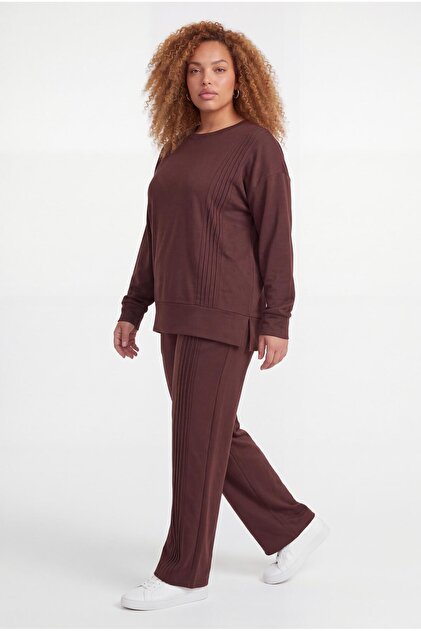 Women's Plus Size Crew Neck Vertical Ribbed Brown Tracksuit Set