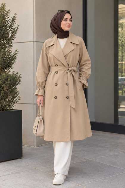 Trench Coat with Buttons and Laces