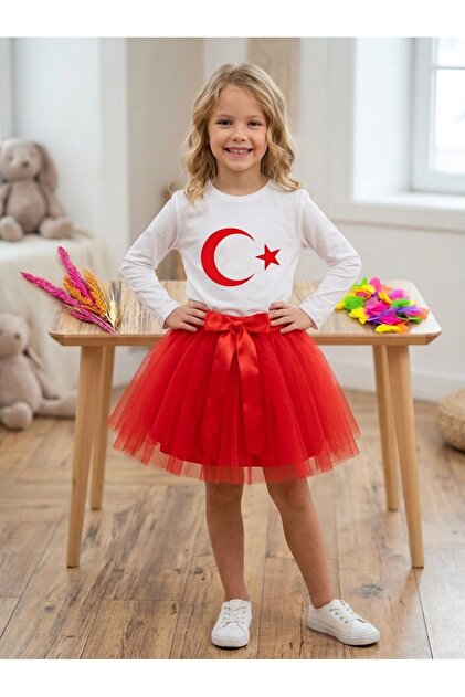 Long Sleeve Crescent and Star T-Shirt and Red Skirt