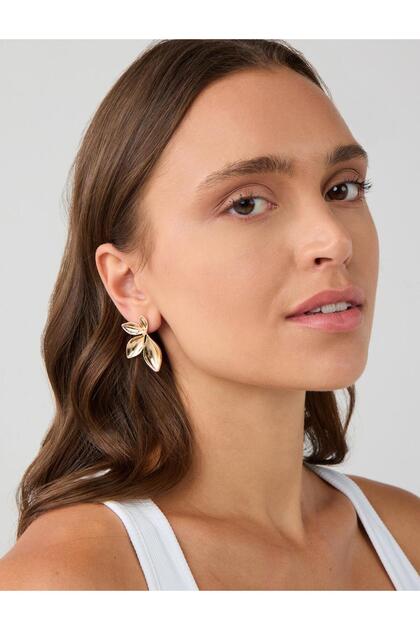 Gold Color Flower Figured Shiny Earrings