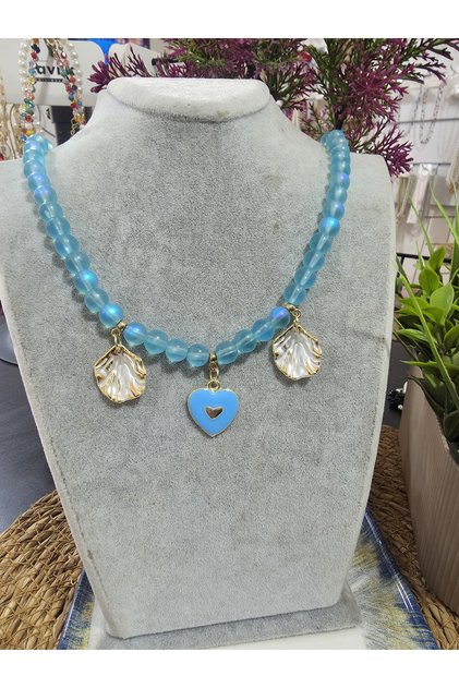 Elegant Necklace with Blue Glass Beads