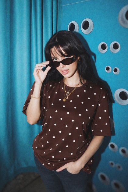 Women's Oversize T-Shirt Polka Muse Polka Dot Brown – Crew Neck, Comfortable Fit, 100% Cotton