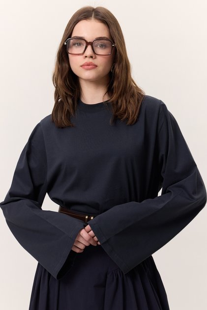 Long Sleeve Short T-Shirt Navy Blue