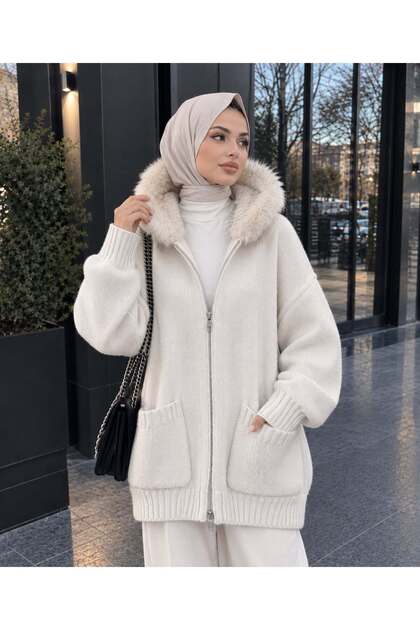 Kadın Peluş Detaylı Kapüşonlu Selanik Örgü Triko Hırka