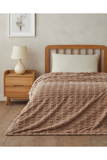 Timeless Polyester Single Blanket 150X200 cm Milky Coffee-Brown