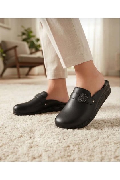 Closed Front Everyday Slippers, Sabo Slippers