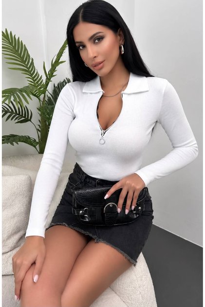 Women's White Polo Collar Zippered Ribbed Knitted Blouse