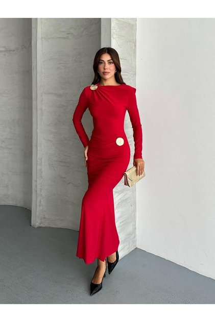 Women's Long Sleeve Draped Long Dress with Metal Accessory Detail – Stylish and Elegant Fish Model
