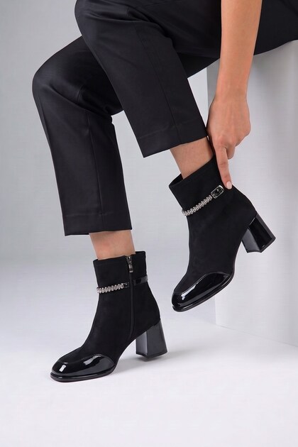 Velori̇s Original Kri̇stebell Imported Special Series Women's Boots with Stone Detail at the Ankle Black