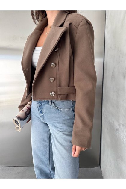 Kruvaze Düğme Detaylı Crop Kaşe Çeket