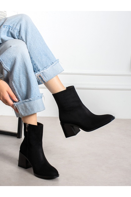 Escar Black Suede Heeled Women's Boots