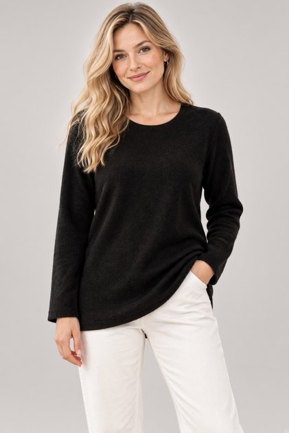 Women's Plus-Size Blouse: Soft-Textured Basic Crew-Neck Long-Sleeve Black Sweater
