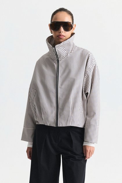 Wide Collar Gingham Jacket