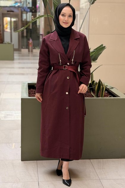 Lora Trench That Can Be Transformed into a Ceremoy Zipper Detailed Vest