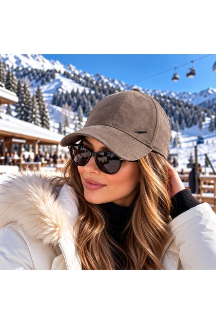 Good Quality 1St Classy Thick Original Suede Hat – Winter Hat with Visor, Stylish Hat for Skiing and Daily Use