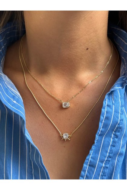 Zirkon Taş Charm Detaylı Yılan Zincir Kolye