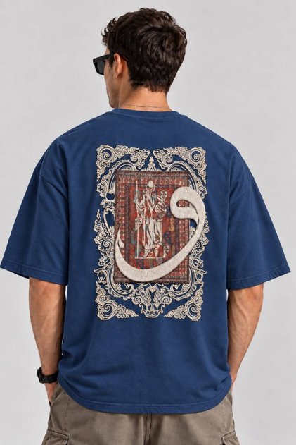 Oriental Heritage Anatolian Kilim Motif Helmet Back Printed Oversize Unisex Premium Graphic T-Shirt