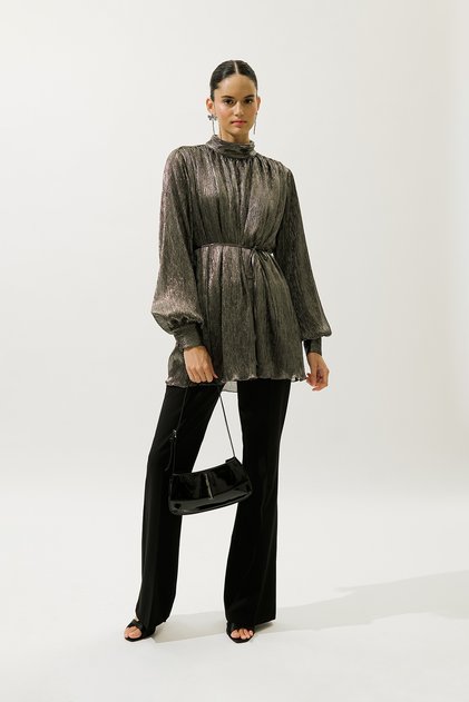 Shiny Tunic with Volan Gold
