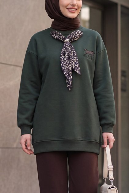 Scarf with Leopard Emblem 3 Thread Sweat -Khaki