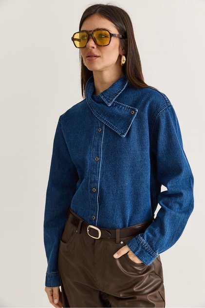 Women's Dark Blue Asymmetrical Collar Buttoned Oversize Denim Shirt 2706 60286618