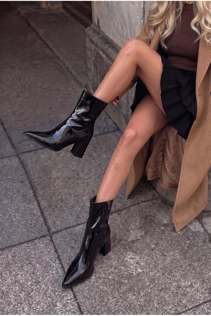 Women's New Season Patent Leather Pointed Toe Vittoriá Black Heeled Zippered Boots