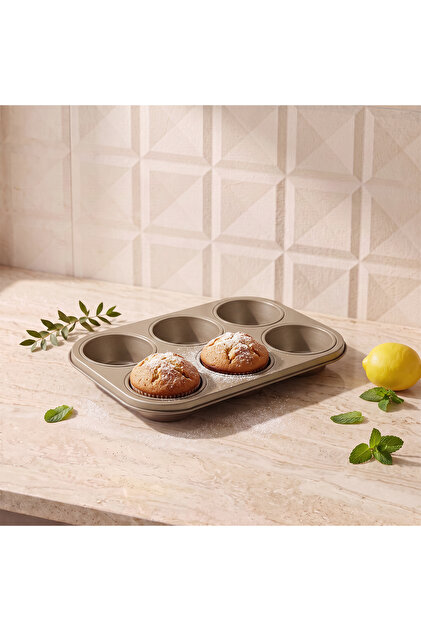Actuel 6-Piece Muffin Mold Bronze