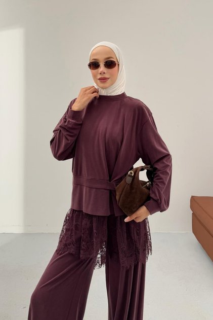 Beli Dantel Parça Detaylı Kuşaklı Pantolonlu İkili Takım